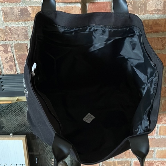 NWT Victoria's Secret Black & Silver Sequin Shoulder Tote Bag - Picture 5 of 6